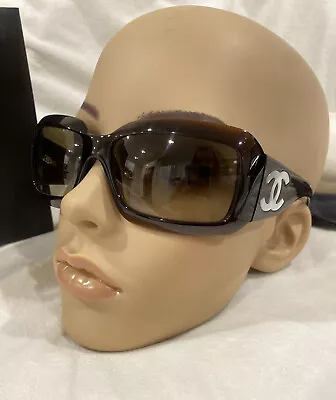 CHANEL Sunglasses AUTHENTIC 5076h CH5076h Brown White Mother Of Pearl Famous • $499