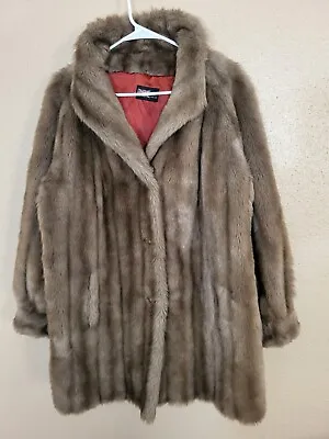 Tissavel Women's Vintage Brown Faux Fur Coat. Size 18Condition Is Very Good. • $185