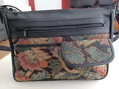 Tapestry Style Handbag 31x 24 X 8 Cm • £7