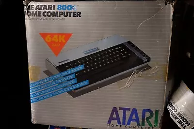 Atari 800XL Computer With Power Supply - WORKS • $76