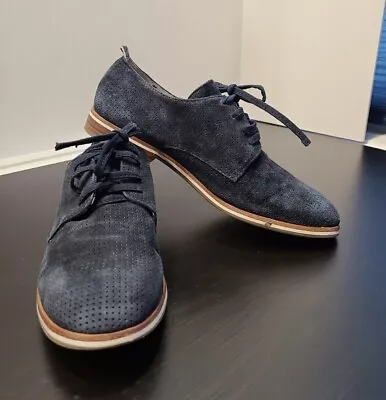 Ellen Degeneres Shoes • $17