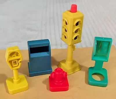 ***vintage Fisher Price Little People Main Street Playset Pieces Lot*** • $24