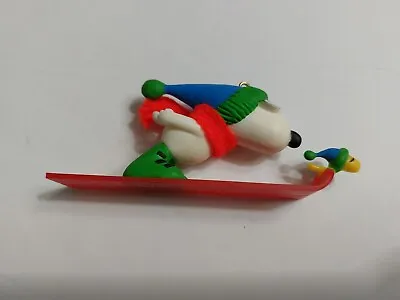 1985 United Feature Syndicate PEANUTS Snoopy Skiing Ornament  • $10.80