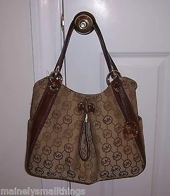 NWT Michael Kors LUDLOW Lg Shoulder Bag Monogram Jacquard Bg/Eb/ Mocha • $299.95