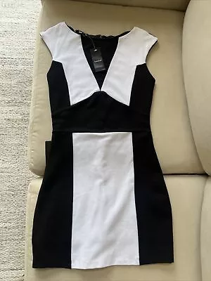 Women’s Bebe Contrast Sleeve V-Neck Bodycon Dress Sz S NWT • $12.28