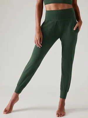 ATHLETA Salutation Jogger NWT - LARGE Seaweed Snack #531288 • $69.98