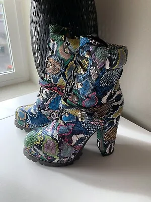 Liliana Womens Size 7 Rainbow Snakeskin Chunky Heel Ankle Height Boots • $25