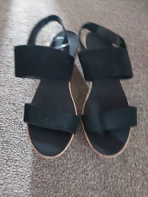 H&M Black Wedge Pull On Sandals Size 5  • £9.99