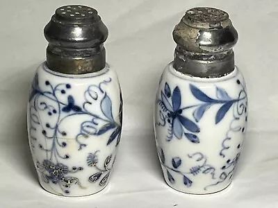 Meriden B Co ? Antique Silver Opalware  Salt & Pepper Shakers • $1