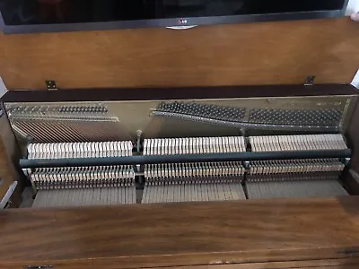 Baldwin Upright Piano • $500