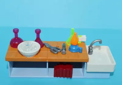 Playmobil Science Chemistry Classroom Lab Counter & Parts 9456 • $5.49