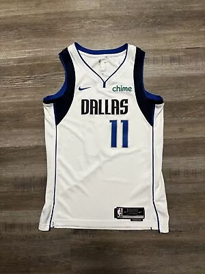 Dallas Mavericks Jersey Kyrie Irving #11 Embroidered Sz 40 (Small) Pre Owned • $30