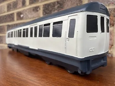 Big Met London Underground Train Model • £55