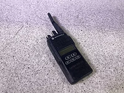 Motorola CP185 Two-way Radio AAH03RDF8AA7AN * UHF • $59.11