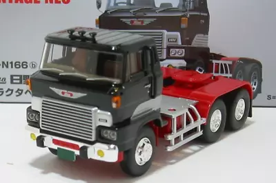 TOMYTEC Tomica Limited Vintage Neo 1/64 LV-N166b Hino HH341 Tractor Head Black • $86.99