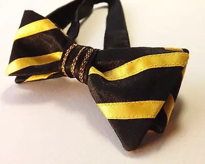 FANCY DRESS Bow Tie Ready Tied Black With Gold Stripes XMAS Party  FREE P&P • £4