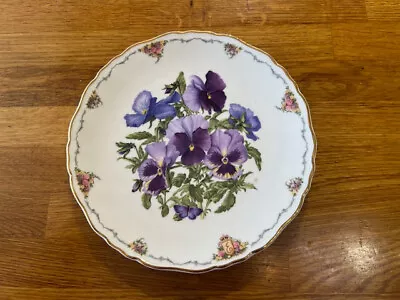 Royal Albert China Plate The Queen Mothers Favourite Flowers Pansies Perfect  • £10