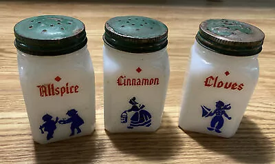 $9.95 • Buy 3 Vintage Milk Glass Spice Jars Dutch Front Made In USA Cinn/ Cloves/Allspice
