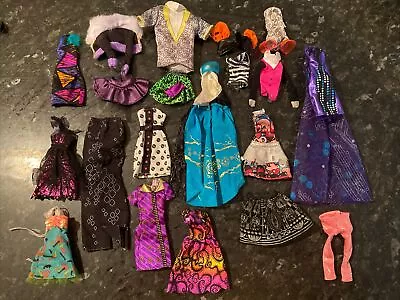 Monster High Bulk - Clothes (4) • $20.08