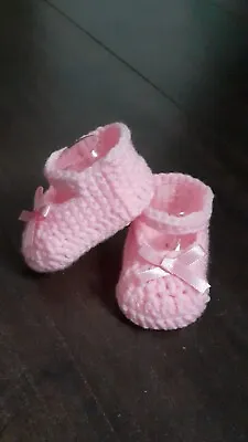 £3.99 • Buy Crochet Baby Shoes 0-3 Months Handmade.Pink