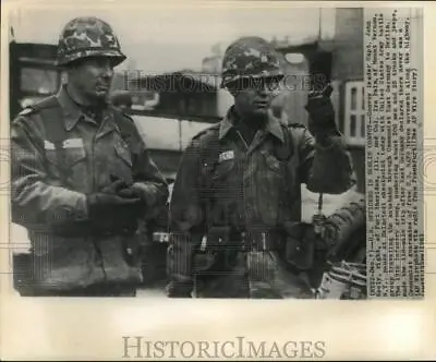1961 Press Photo US Officers John Keely And Ira Palm At Helmstedt Checkpoint • $19.99