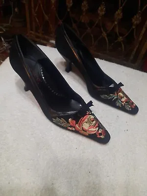 J. Renee' Designer Embroidered  Black Heels Size 6.5M New W/O Box Very Unique • $28.99