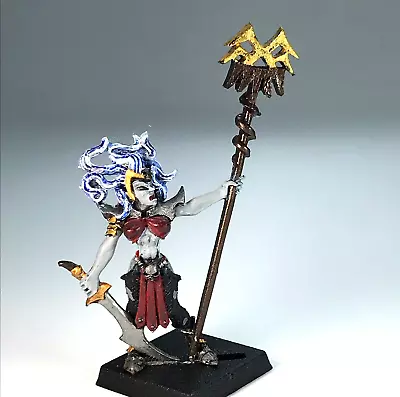 Dark Elves Witch Elf Standard Bearer - Warhammer Fantasy Classic Metal X5218 • £18.99