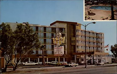 Oakland California Royal Inn Hotel Oakland Airport Pool ~ Unused Postcard Sku295 • $2.99