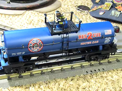 MTH Rescue 2 FDNY New York City Fire Dept. Firefighter Blue Water Tank Car • $129.95