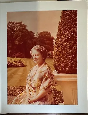 Royal Christmas Card 1973 - Signed By Queen Elizabeth The Queen Mother  • £100