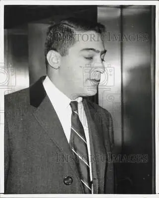 1962 Press Photo Elizabeth Taylor's Stepson Mike Todd Jr. At Hotel Pierre In NY • $13.88