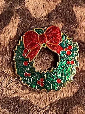 Vintage Red  Green Enamel Gold Tone Christmas Wreath Pin Brooch 1 1/2  • $4.99
