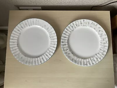 £5 • Buy Royal Worcester Forget Me Not Dinner Plate