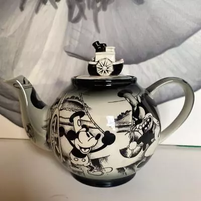 Disney Showcase Collection Cardew Design Steamboat Willie Tea Pot • $434.40