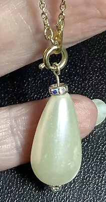 Beautiful Vintage Teardrop F Pearl With Rhinestone Spacer Pendant Necklace 17” • $0.99