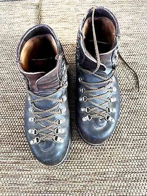 VASQUE - Vintage Mountaineering Mountain Hiking Boots - Men's Size 9.5  - USA • $85