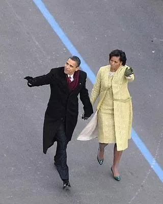 BARACK AND MICHELLE OBAMA AT INAUGURAL PARADE 8x10 GLOSSY PHOTO PRINT • $14.99