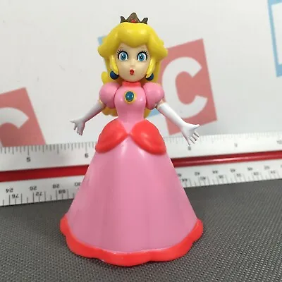 Jakks Super Mario 2  2.5 Inch World Of Nintendo Series Princess Peach Figure • $9.97