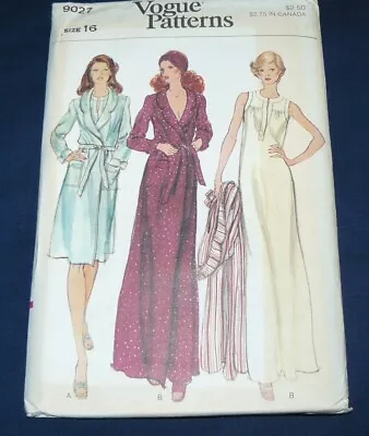 Vintage Vogue Sewing Pattern #9027 Misses Robe And Gown Size 14 Uncut FF • $12.97