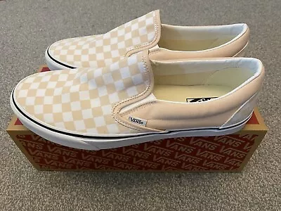 UK 10 - Mens Vans Classic Slip On Checkerboard Trainers In Peach/White • £44.99