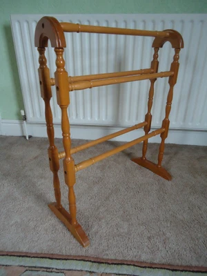 £30 • Buy Traditional 5 Stretcher Free Standing Wooden Towel Rail