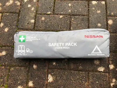 Nissan Note Micra Juke Qashqai Car Combi Bag First Aid Saftey Kit With Vests New • £12