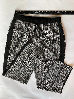 Vince Camuto Drawstring Size Medium Black White Lightweight Pant Casual Women's • $12