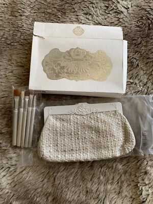 £35 • Buy Mac Heirlooms Holiday Collection Clutch With 5 Mini Mac Brushes. BNIB Makeup