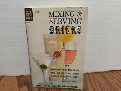 VINTAGE Dell Purse Book 5707 Mixing And Serving Drinks 1963  • $9