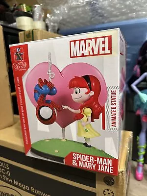 Gentle Giant LTD Marvel Spider-Man & Mary Jane Animated Statue 2297/3000 • $124.95