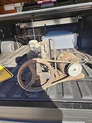 Vintage 1938 Air Compressor Pump Cast Iron Pump *WORKS* • $289.95