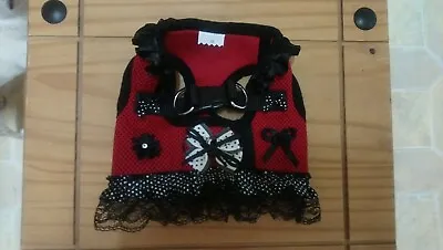 Designer Dogs Harness Size Medium /chihuahua Black&red Pokadot.  • £12.99