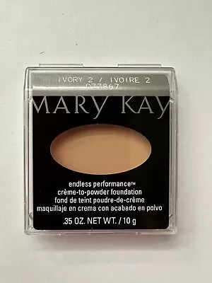 MARY KAY Endless Performance Crème-to-Powder Foundation IVORY 2 • $16