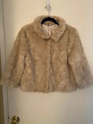 H&M Women’s Faux Fur Coat Cropped Hook Eye Beige Pre-Owned Size S (read Details) • $19.95